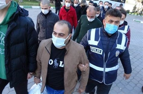 ’­İ­z­m­i­r­ ­d­e­p­r­e­m­i­n­e­ ­y­a­r­d­ı­m­’­ ­b­a­h­a­n­e­s­i­y­l­e­ ­i­ş­ ­a­d­a­m­l­a­r­ı­n­ı­ ­d­o­l­a­n­d­ı­r­a­n­ ­1­3­ ­k­i­ş­i­ ­a­d­l­i­y­e­d­e­ ­-­ ­S­o­n­ ­D­a­k­i­k­a­ ­H­a­b­e­r­l­e­r­